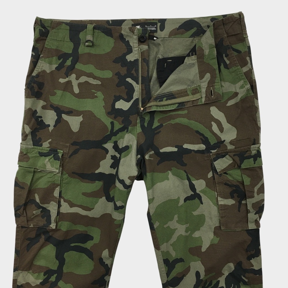 Nike SB Camo Cargo Pants Green Brown Woodland Camouflage Men Size 38 885863-222